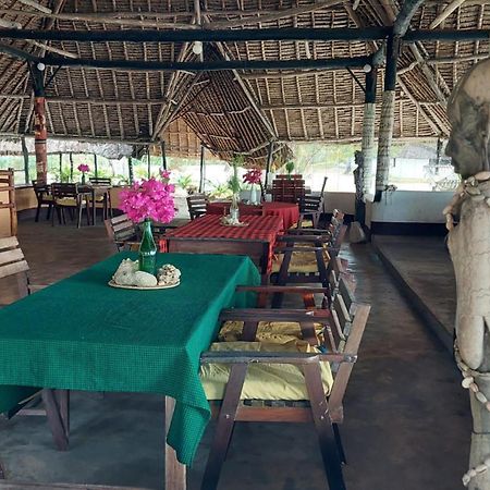 Funky Squids Beach Resort Bagamoyo Exterior photo