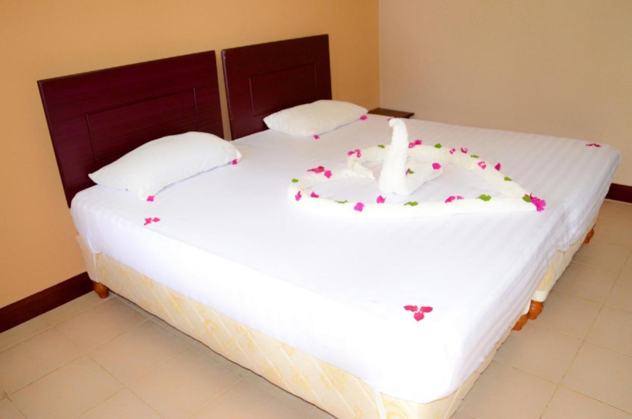 Funky Squids Beach Resort Bagamoyo Exterior photo